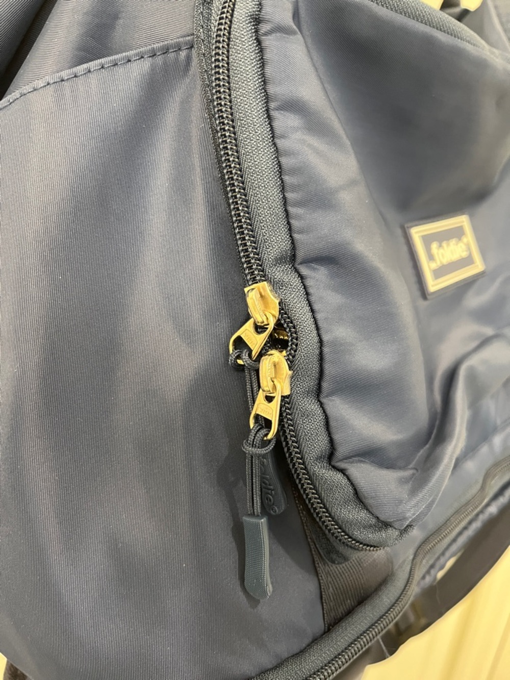 The Foldie Navy Travel  Bag - Picture 4 of 11